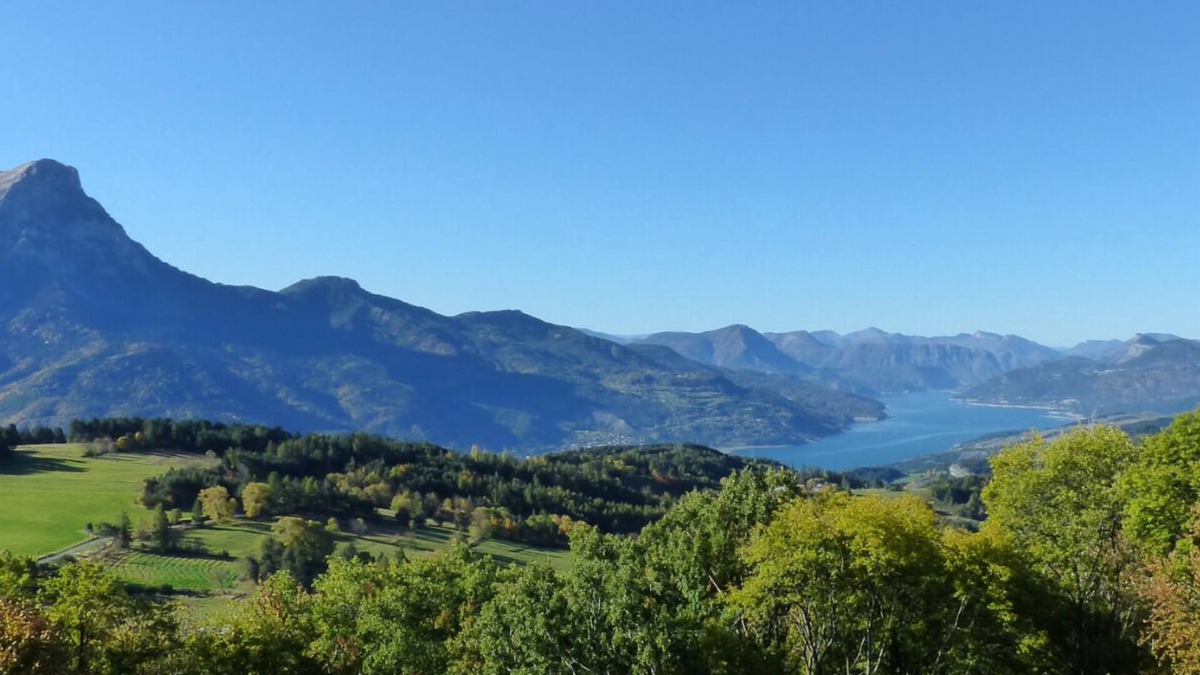 Puy-Saint-Eusebe Ski Chalet | Chalet sur les Hauteurs du lac de Serre Ponçon Avec vue Panoramique