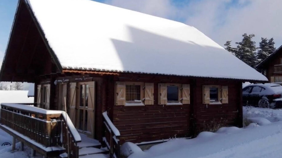 Le Devoluy Ski Chalet | Chalet, swimming pool, sauna, terrace, fireplace or stove, tv, ski locker, 56m², La Joue du Loup