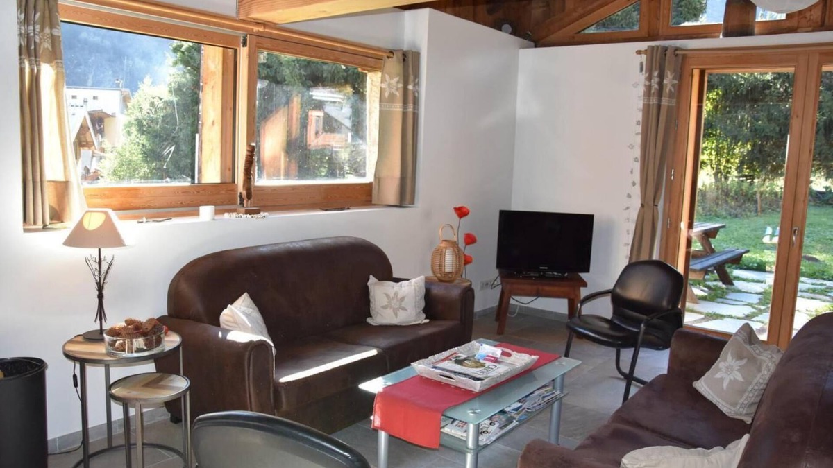 Pralognan-la-Vanoise Ski Chalet | Chalet, terrace, fireplace or stove, tv, 160m², Pralognan-la-Vanoise