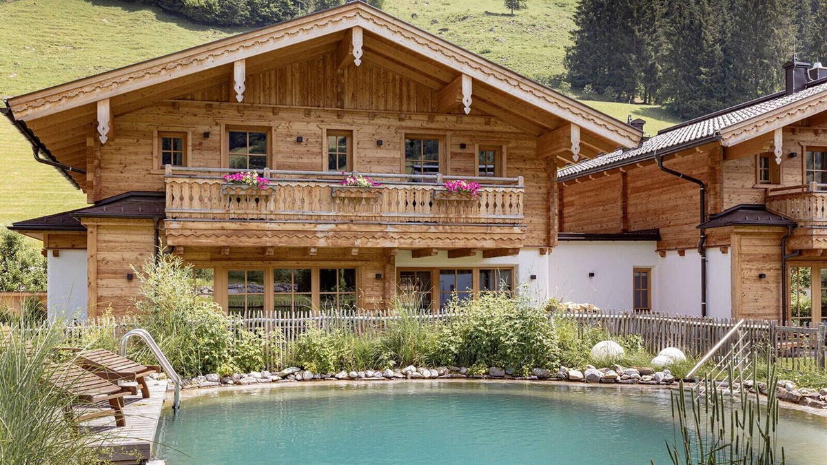 Grossarl Ski Chalet | Chalet vacation in the Salzburg mountains with private saunaChalet vacation with dog