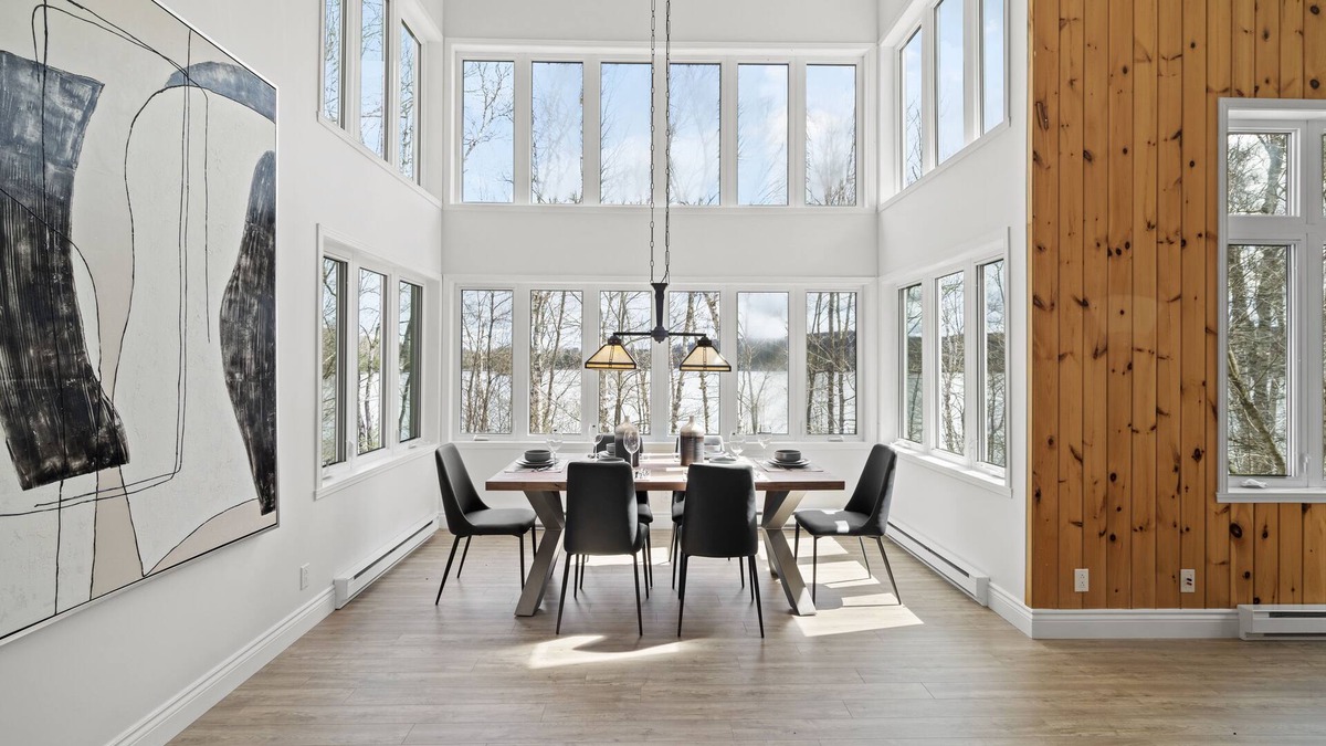 Riviere-Rouge Ski Chalet | Chalet Vert - Waterfront Retreat