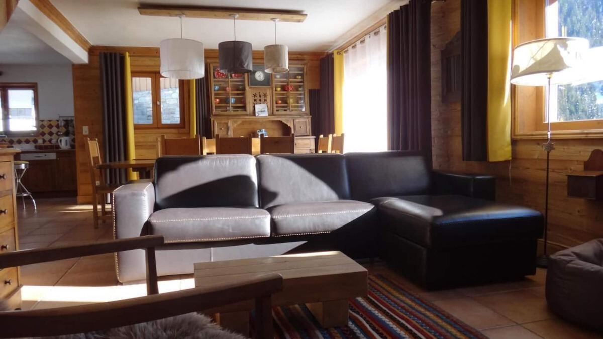 Champagny-en-Vanoise Ski Chalet | Chalet, view village/forest, terrace, balcony, fireplace or stove, parking, tv, 120m²