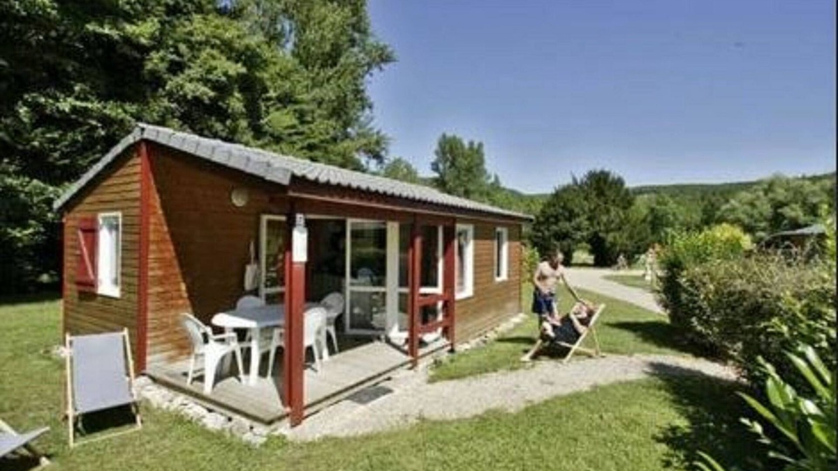 Terrasson-la-Villedieu Ski Chalet | CHALET WITH REDUCED MOBILITY 1 - the clos du moulin