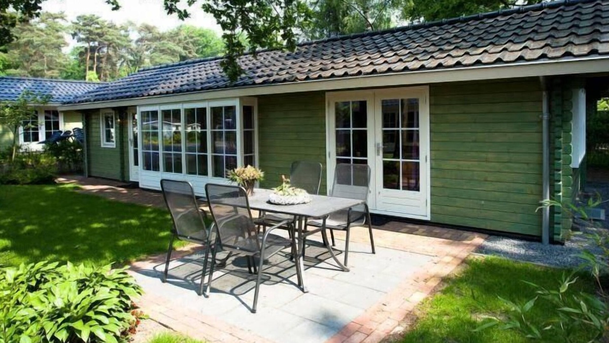 Belfeld House | Chalet with 2 bedrooms, a sauna and a terrace