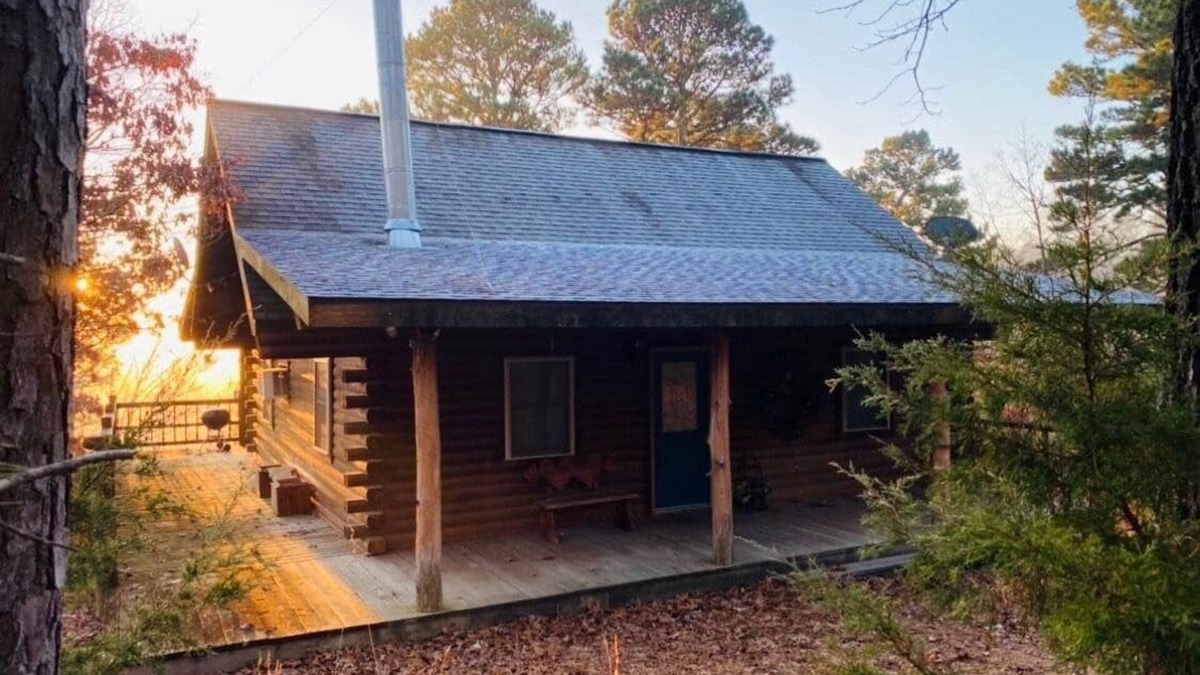 Eureka Springs Cabin | Chalet with a view at Bear Mountain - Hottub