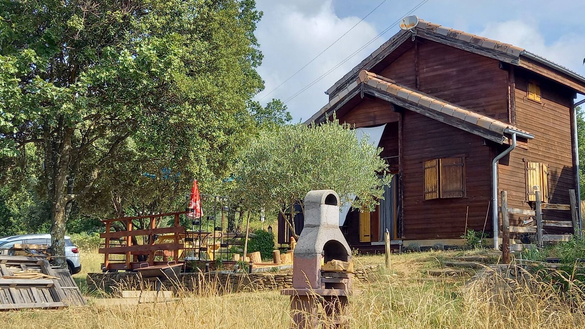 Faugeres Ski Chalet | Chalet with all comforts in Ardeche: a haven of peace in sumptuous natural surroundings.