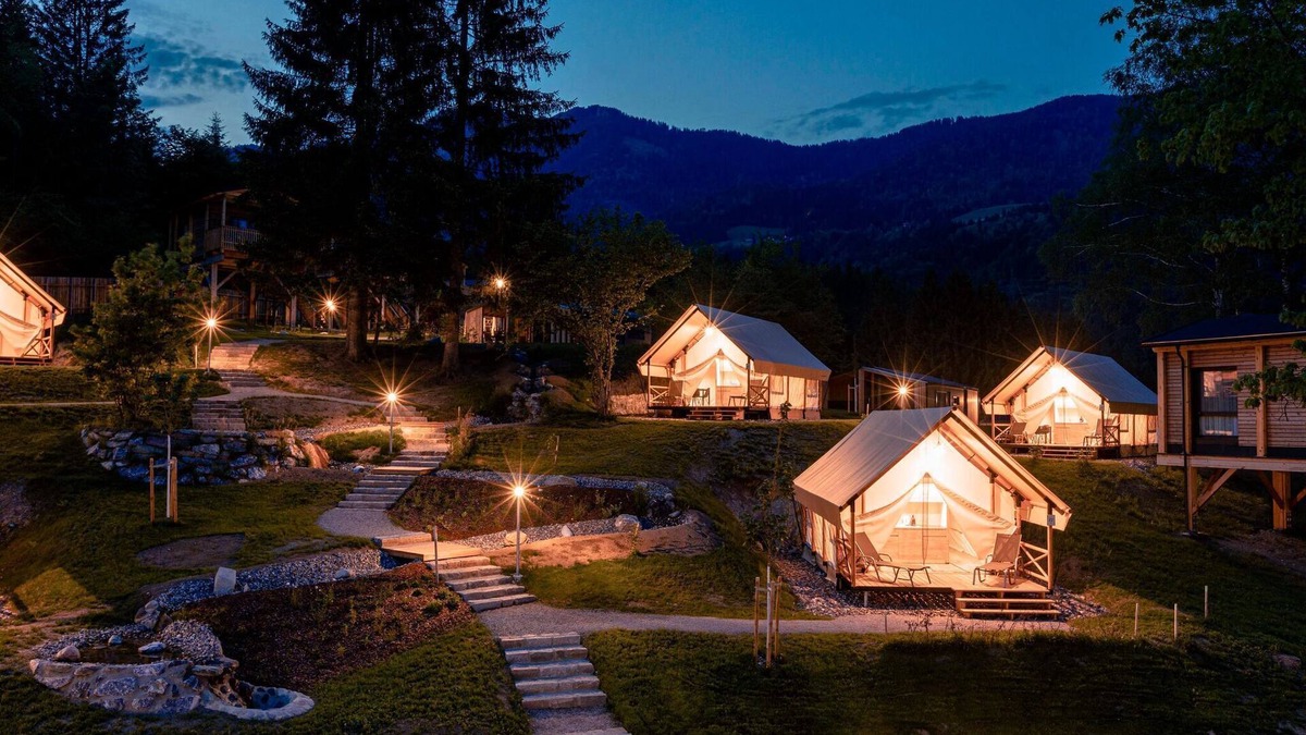 Kotschach-Mauthen Ski Chalet | Chalet with dishwasher, in the area