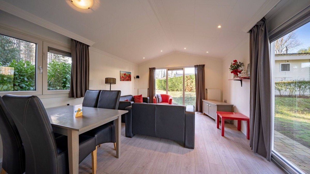 Langeberg Ski Chalet | Chalet with garden, near Brunssummerheide