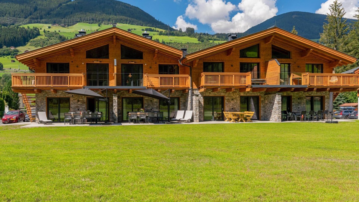 Eben im Pongau Ski Chalet | Chalet with its own cinema near Flachau