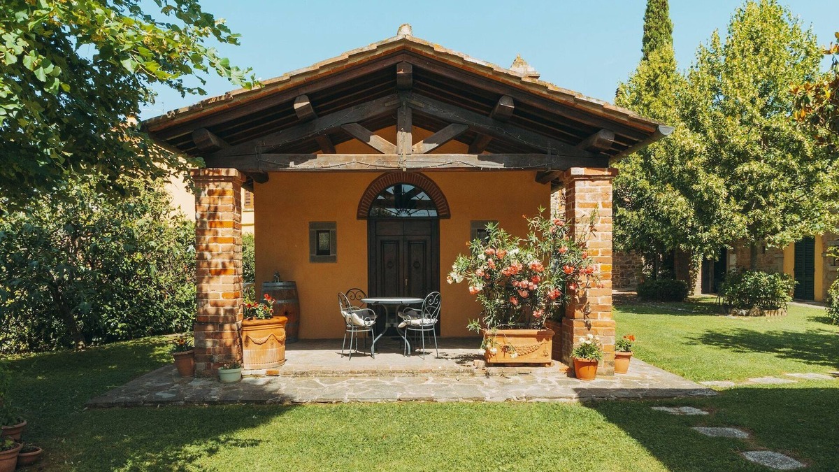 Camucia Ski Chalet | Chalet with pool in Cortona
