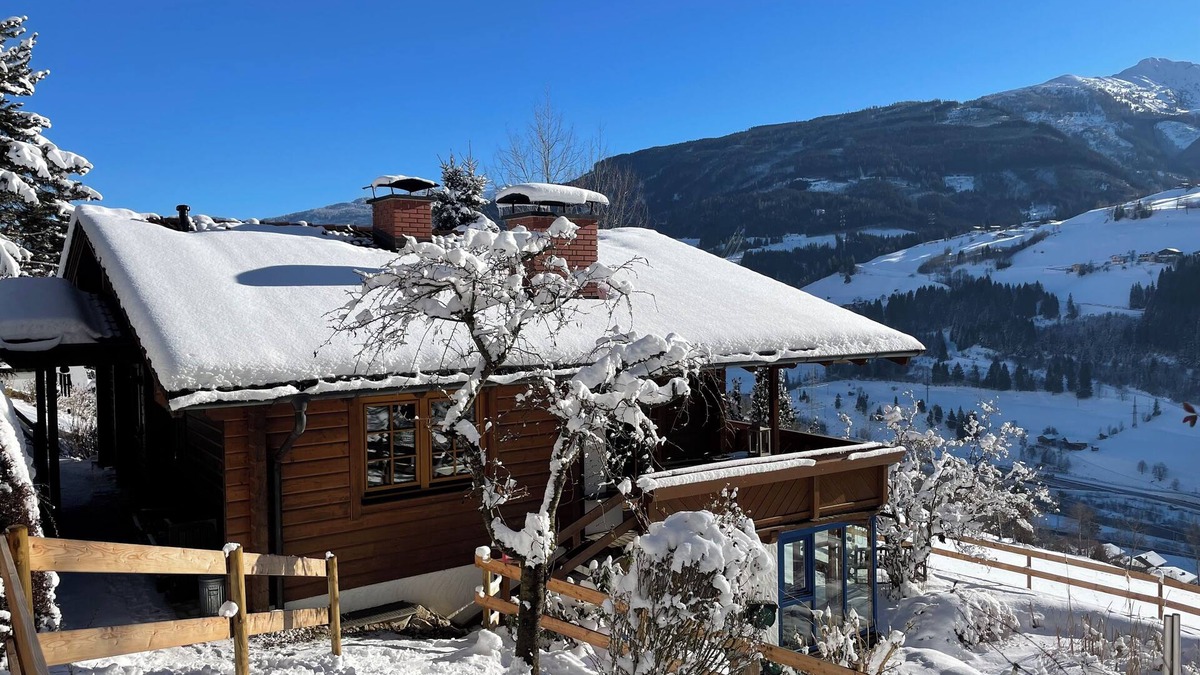 Gries Ski Chalet | Chalet with sauna, garden, and outdoor fireplace