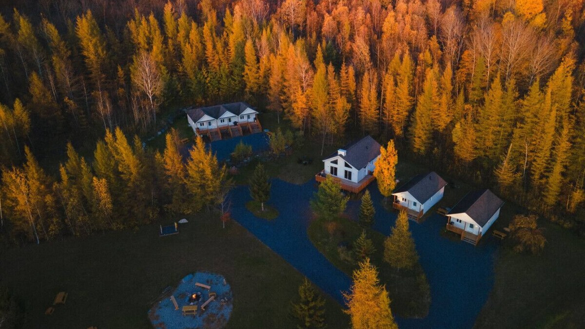 Shefford Ski Chalet | Chalets ÖST à Shefford - GROUP PACKAGE -