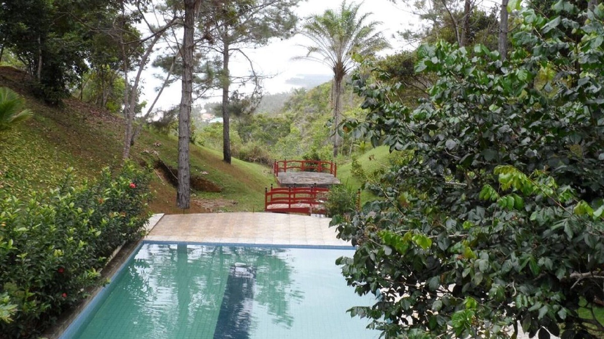 Serra Grande House | chalets overlooking the sea situated 300 meters from a charming village.