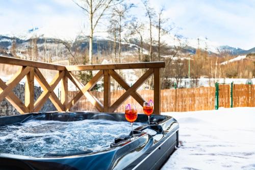 Tatranska Lomnica Ski Chalet | Chalets Royal, Tatranská Lomnica