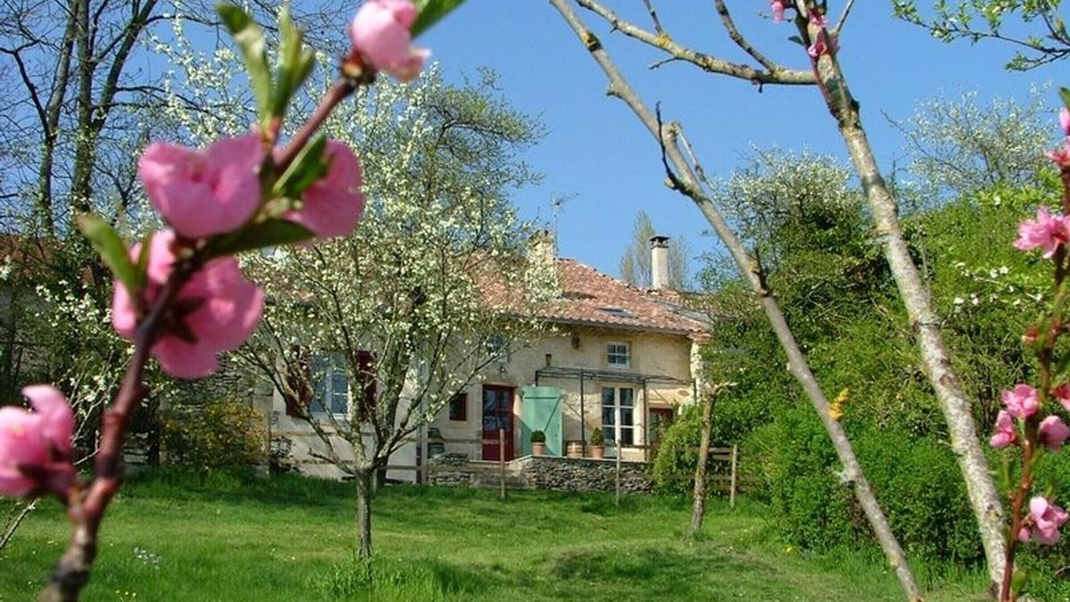 Seigneulles Cottage | Chaleureuse maison de campagne avec jardin, proche Voie Sacrée, pour vacances paisibles entre Verdun et Bar-le-Duc