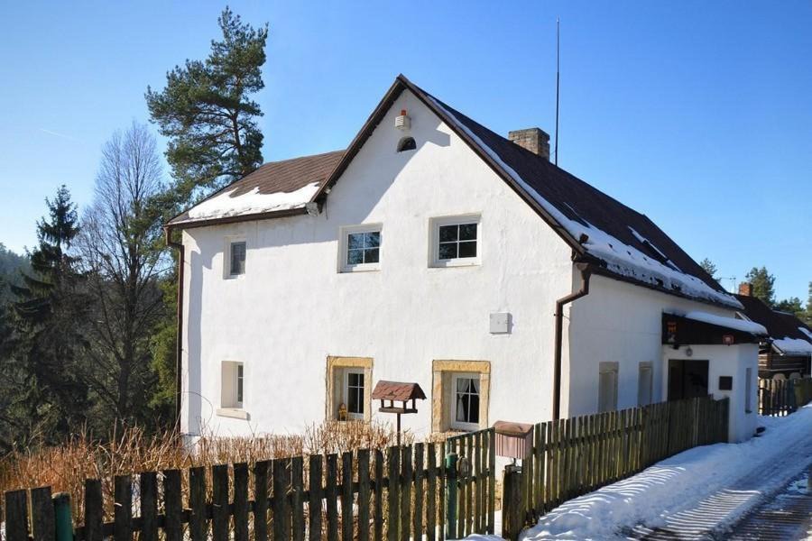 Janov House | Chalupa Mája