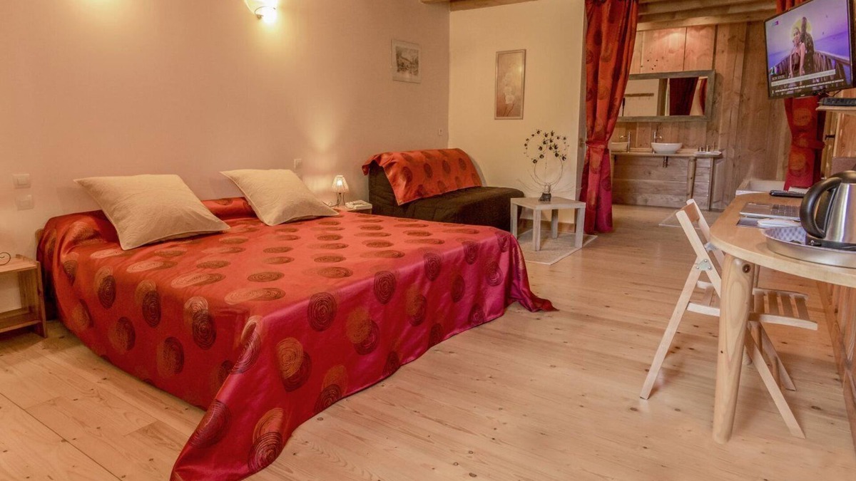 Le Clerjus Bed & Breakfast | Chambre d'Hôtes "La Landre" RUBIS Vosges-Bains les Bains-Le Clerjus