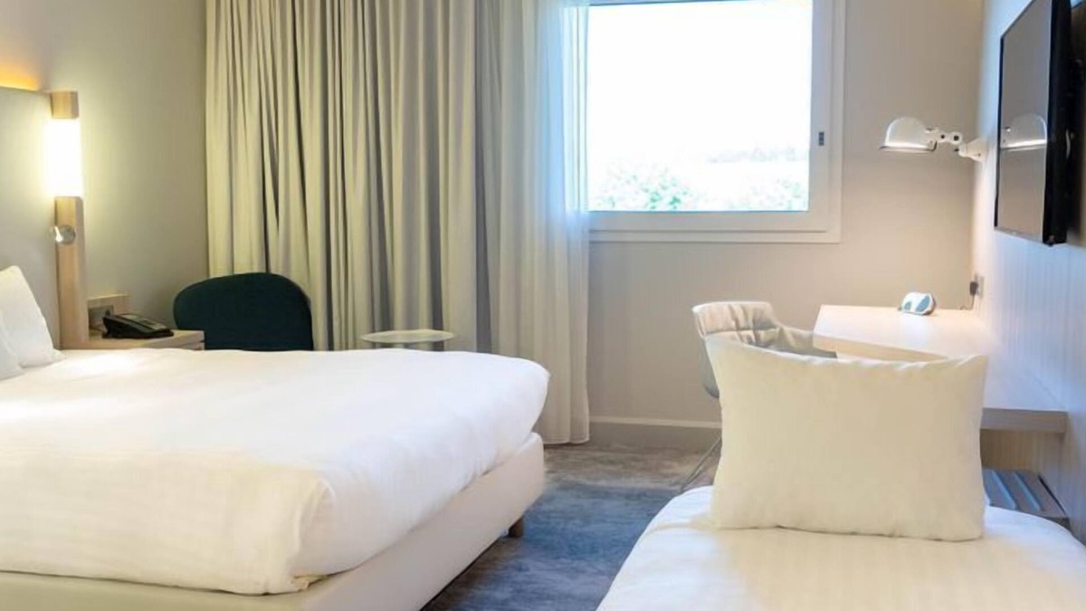 Le Mesnil-Amelot Apartment | Chambre triple près CDG | Navette gratuite