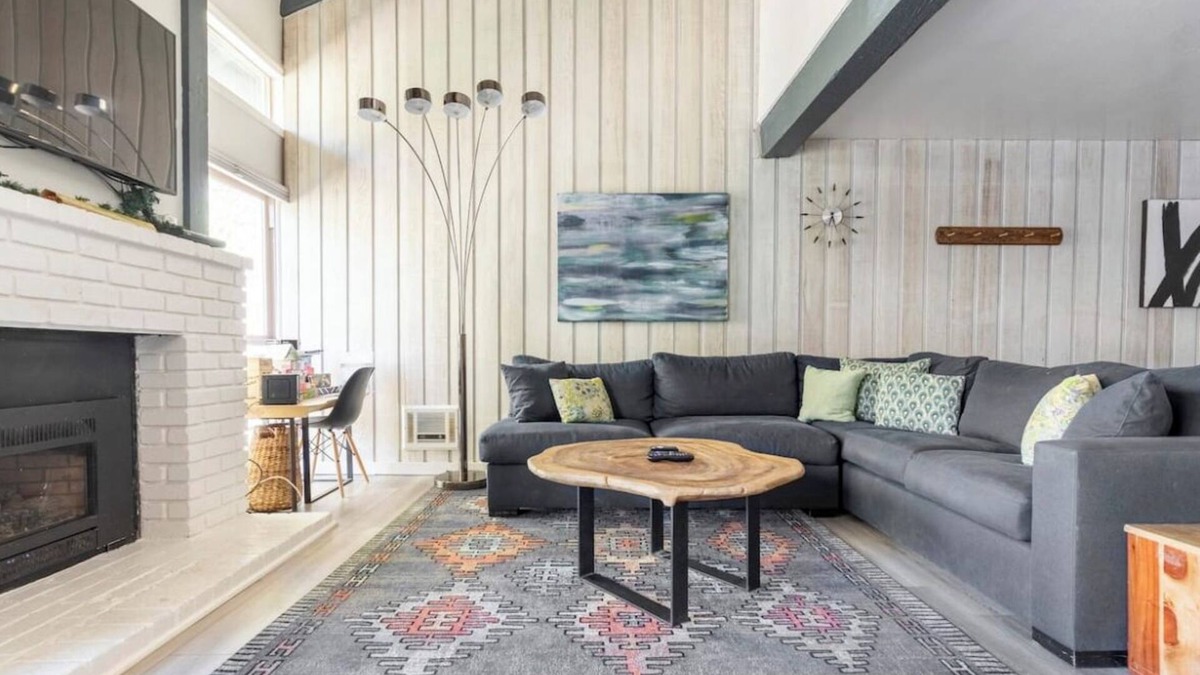 Mammoth Lakes House | Chamonix #91 updated condo-sunny pool, large game room