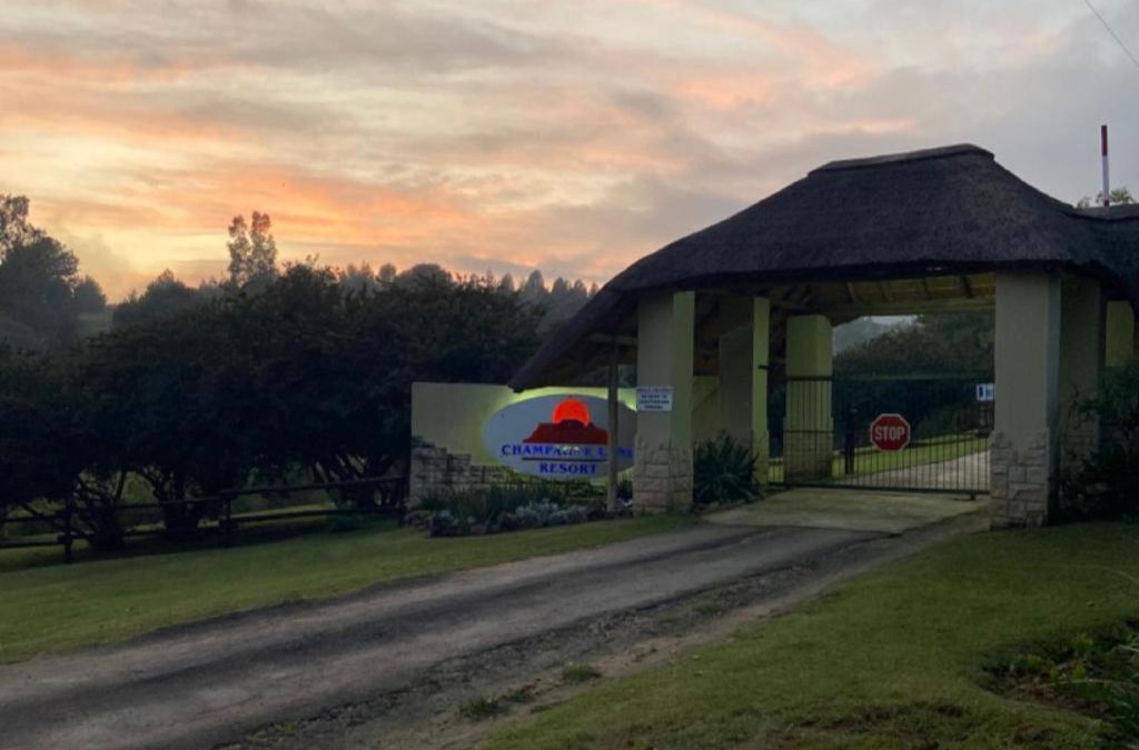 Dragon Peaks Apartment | Champagne Lane Resort