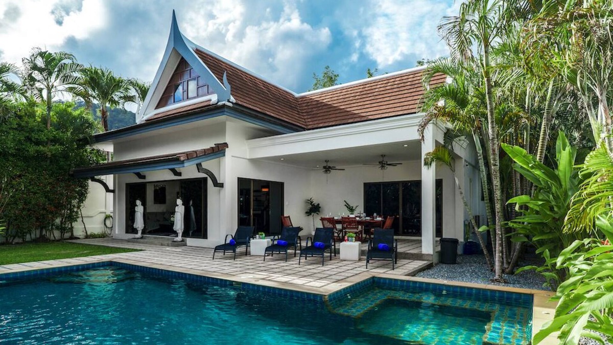Rawai Villa | Champagne large garden pool villa 3BR