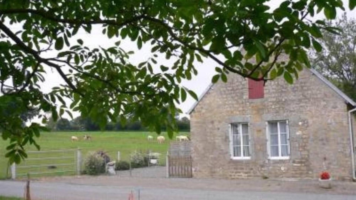 Champcervon House | Champcervon: house/villa - Champcervon