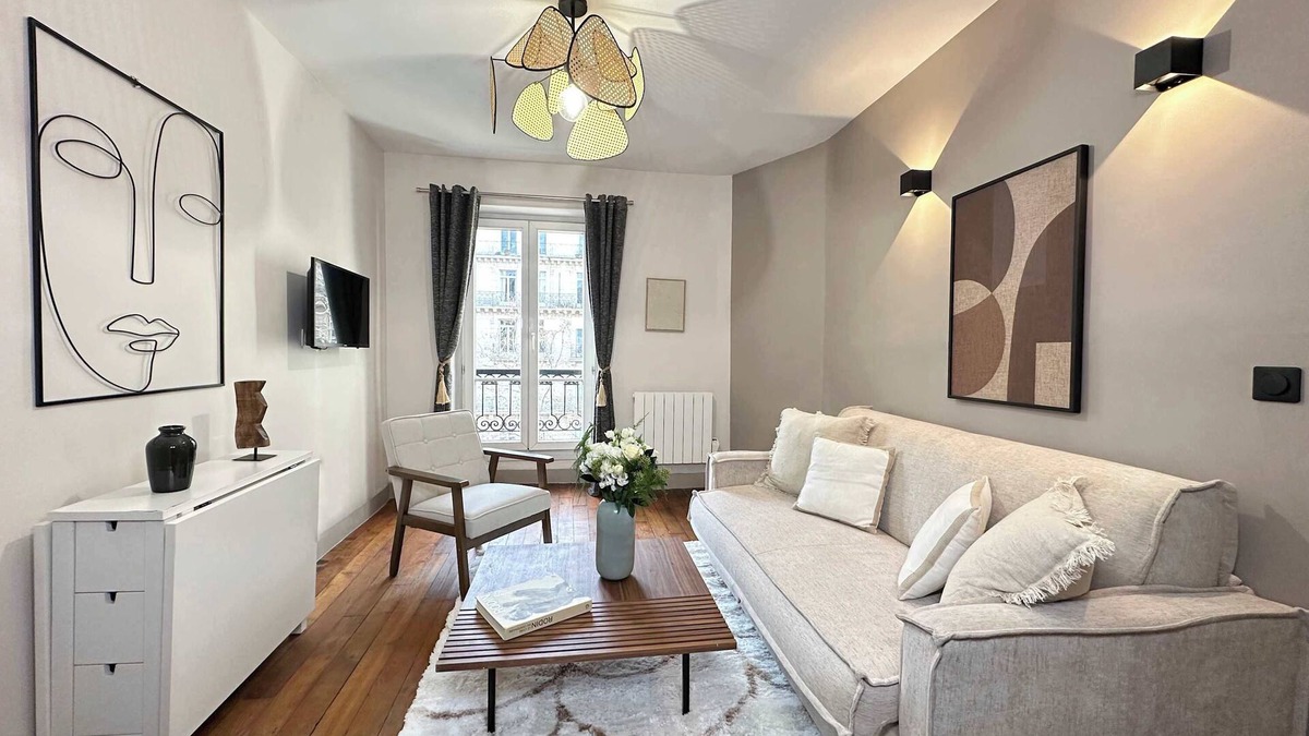 Chaillot Apartment | Champs-Élysées - Apartment with elevator for 5