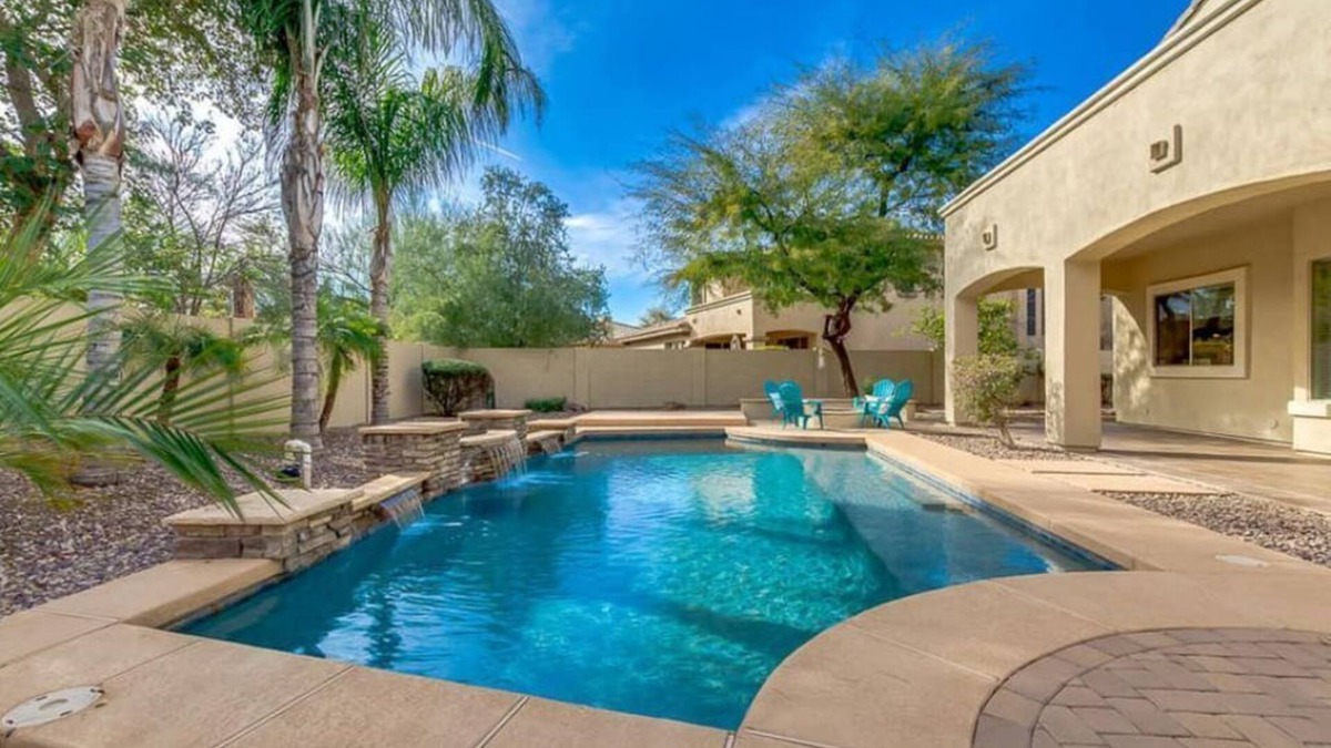 Chandler House | Chandler Arizona Cozy 5 Bedroom Pool House