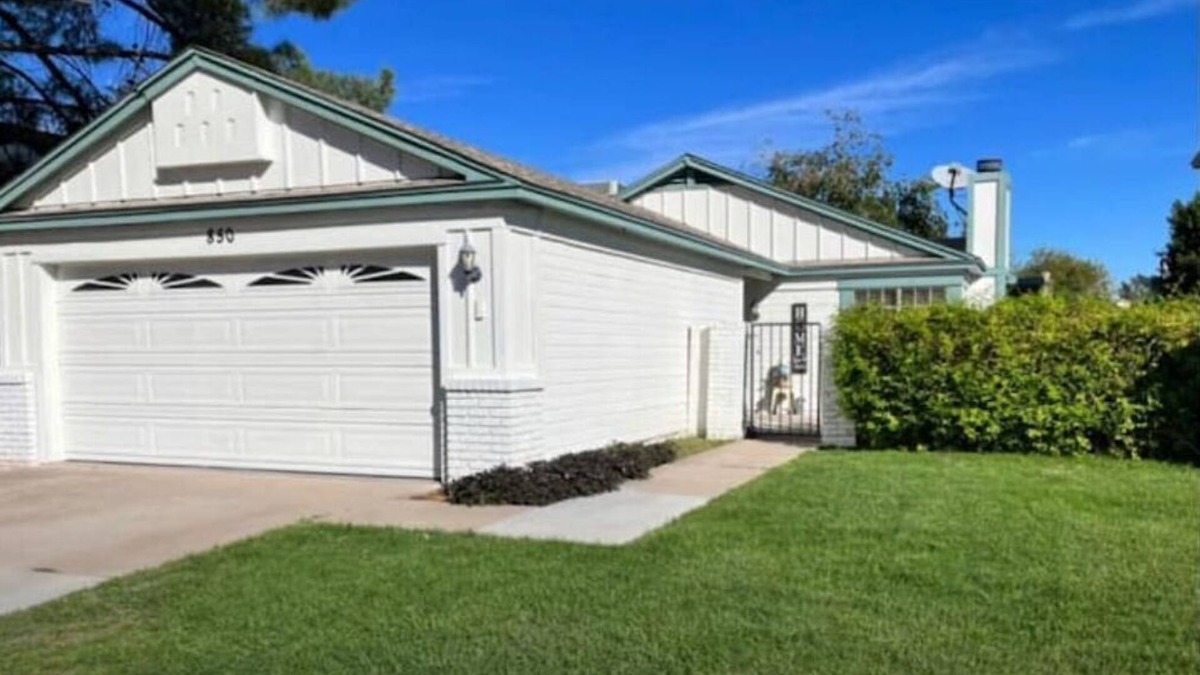 Stonegate Crossing II House | Chandler Home Away From Home
