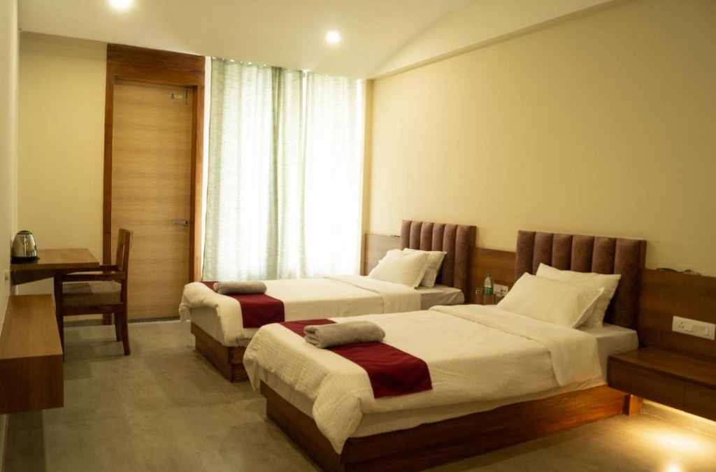 Golaghat Hotel | Chang's Garden & Resort