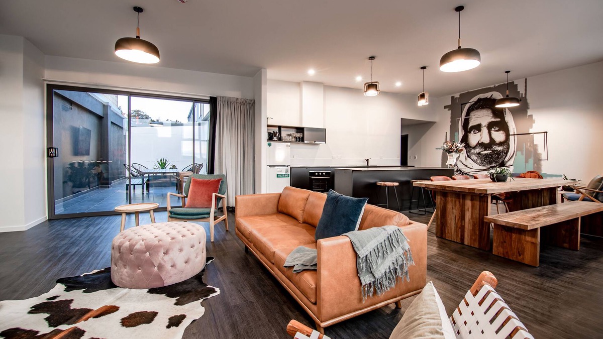 Launceston CBD Apartment | Change Overnight