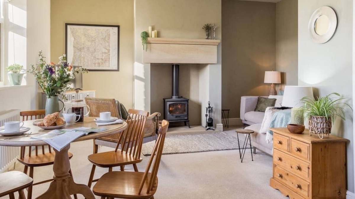 Ogden House | Chapel Cottage - Luxury Country Retreat