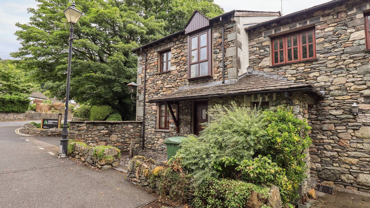 Ambleside Cottage | CHAPELSIDE COTTAGE, family friendly, with a garden in Ambleside