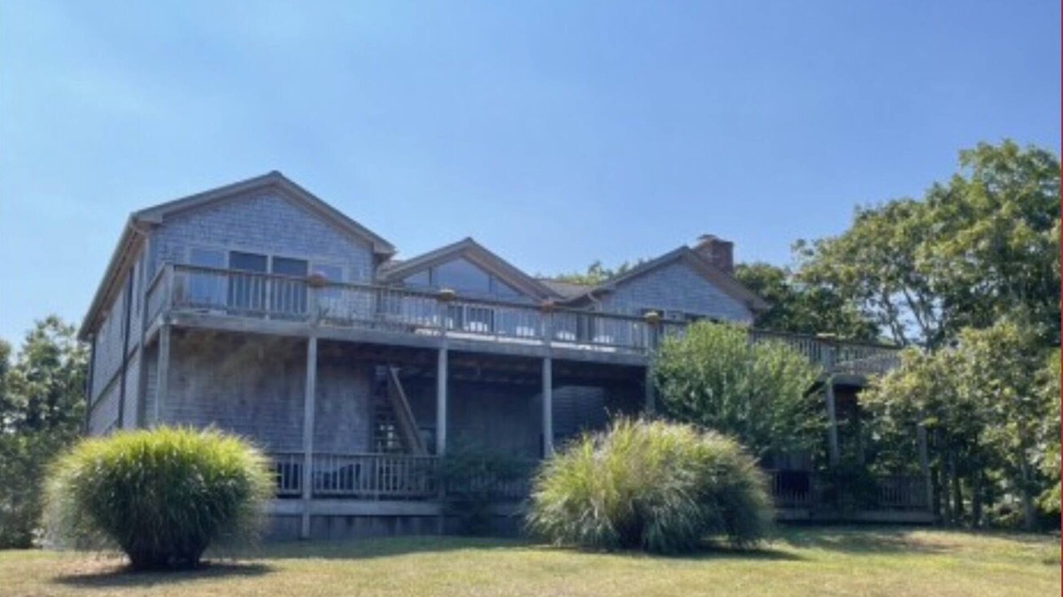 Edgartown House | Chappaquiddick Retreat, close to Edgartown Village & Chappy Ferry with WaterView