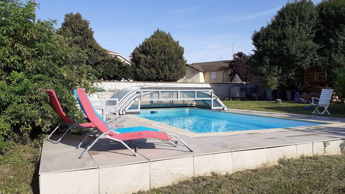 Saint-Pierre-la-Noaille House | Character house with large garden and barbecue, 1 bedroom