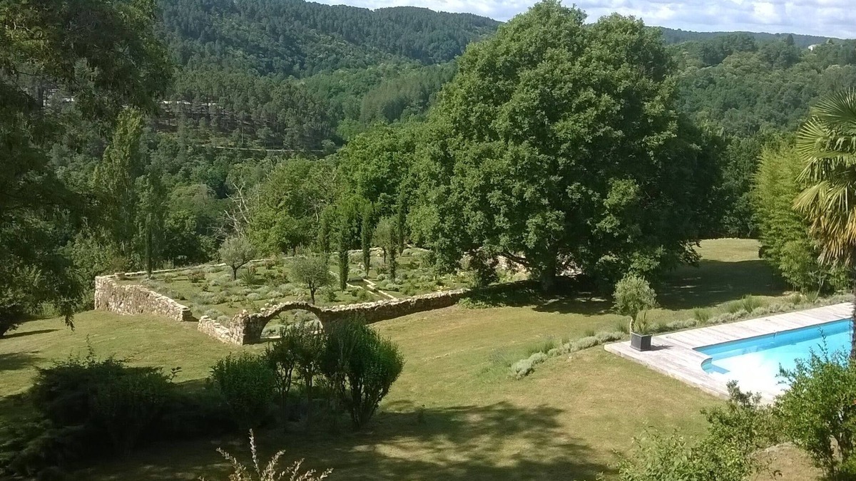 Vernon House | Character house in Ardèche with swimming pool, sauna and cinema