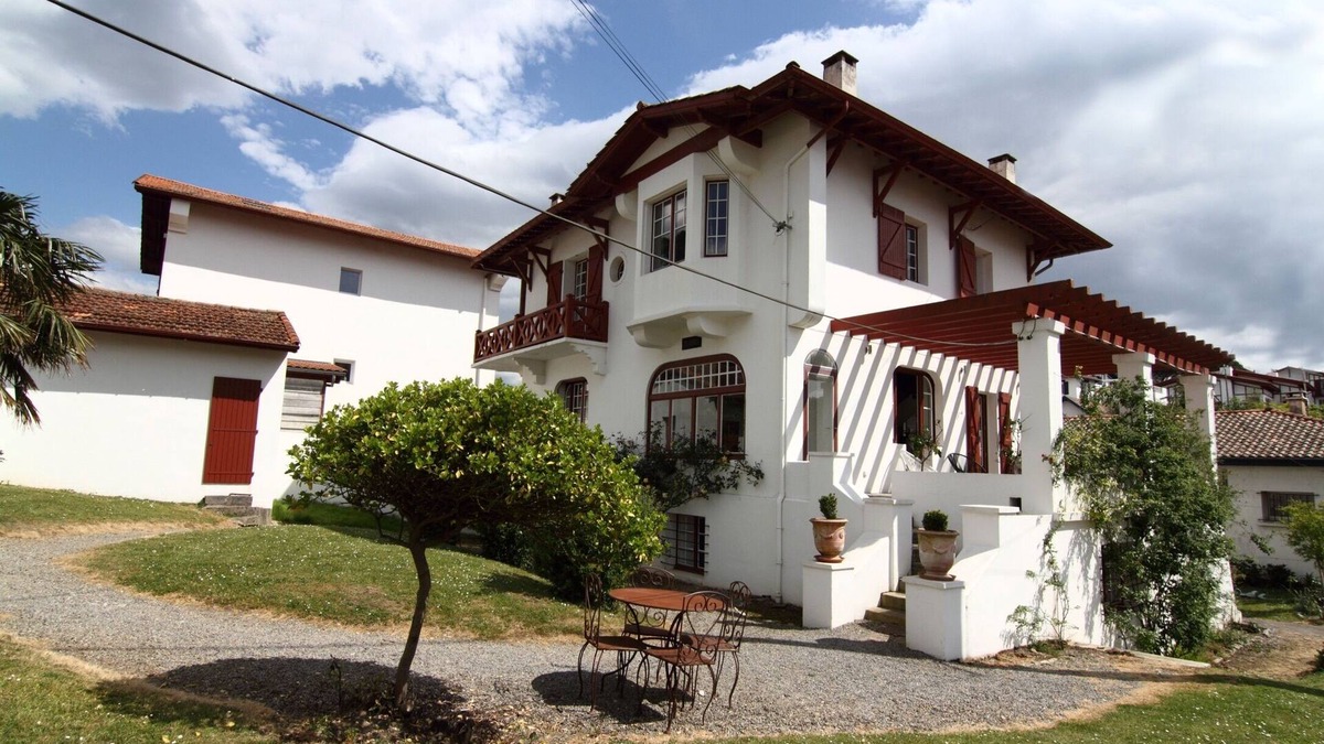 Saint-Jean-de-Luz Villa | character villa in exclusive area of St. Jean de Luz 300 m from the beach