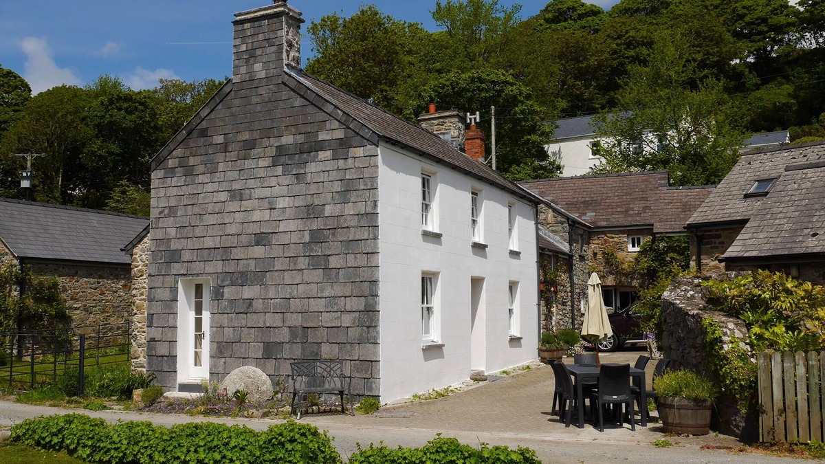 Whitchurch House | Characterful and comfortable accommodation in a peaceful hamlet, close to Solva