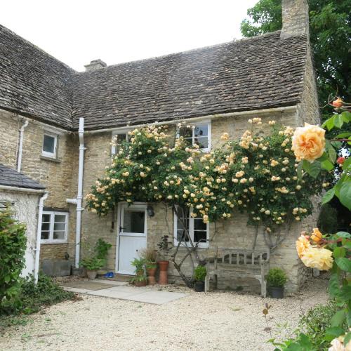 Ewen House | Characterful Cotswold cottage