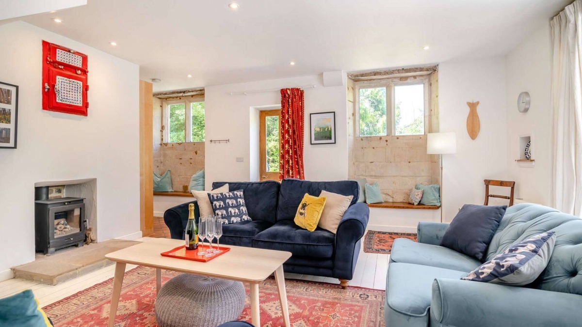 Brimpsfield Cottage | Characterful dog friendly holiday cottage in the Cotswolds - The Coach House