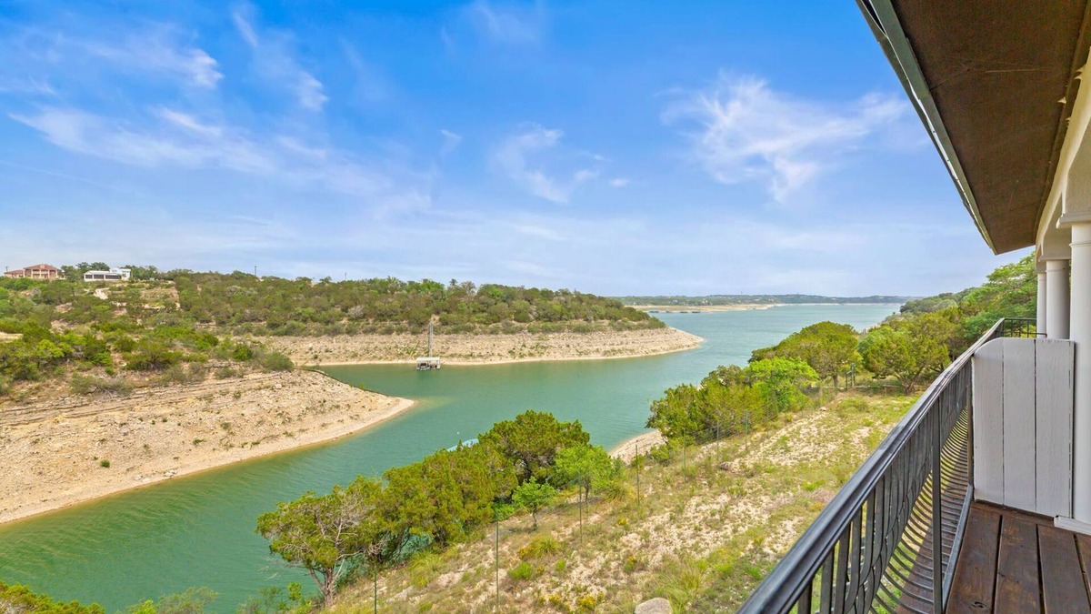 Lago Vista House | Chardonnay Haus - Unit C