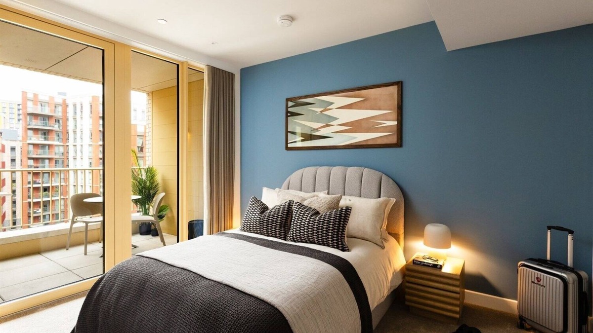 Nine Elms Apartment | Charles Hope London Battersea