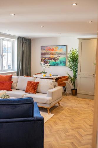 Salisbury Apartment | Charles Hope Salisbury Centre