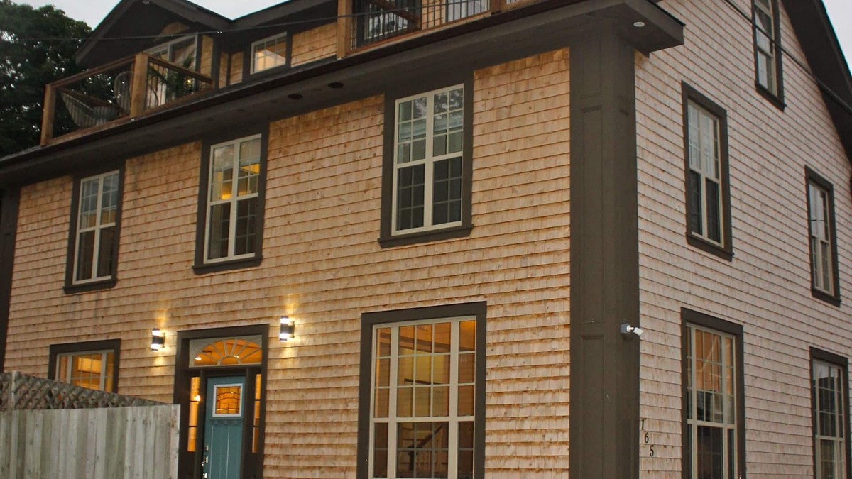 Queens Square House | Charles Palmer House