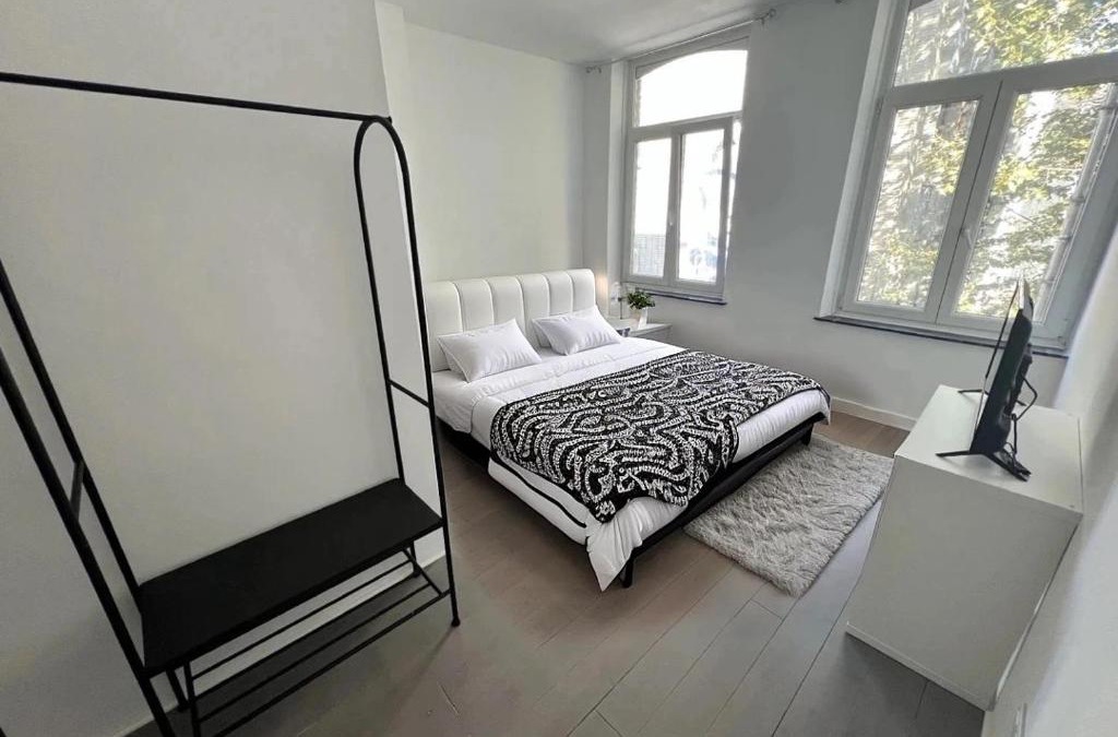 Charleroi Apartment | Charleville E centre - gare - aéroport