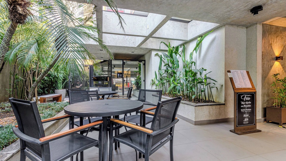 Cerqueira Cesar Apartment | Charlie Poeta Drummond Jardins