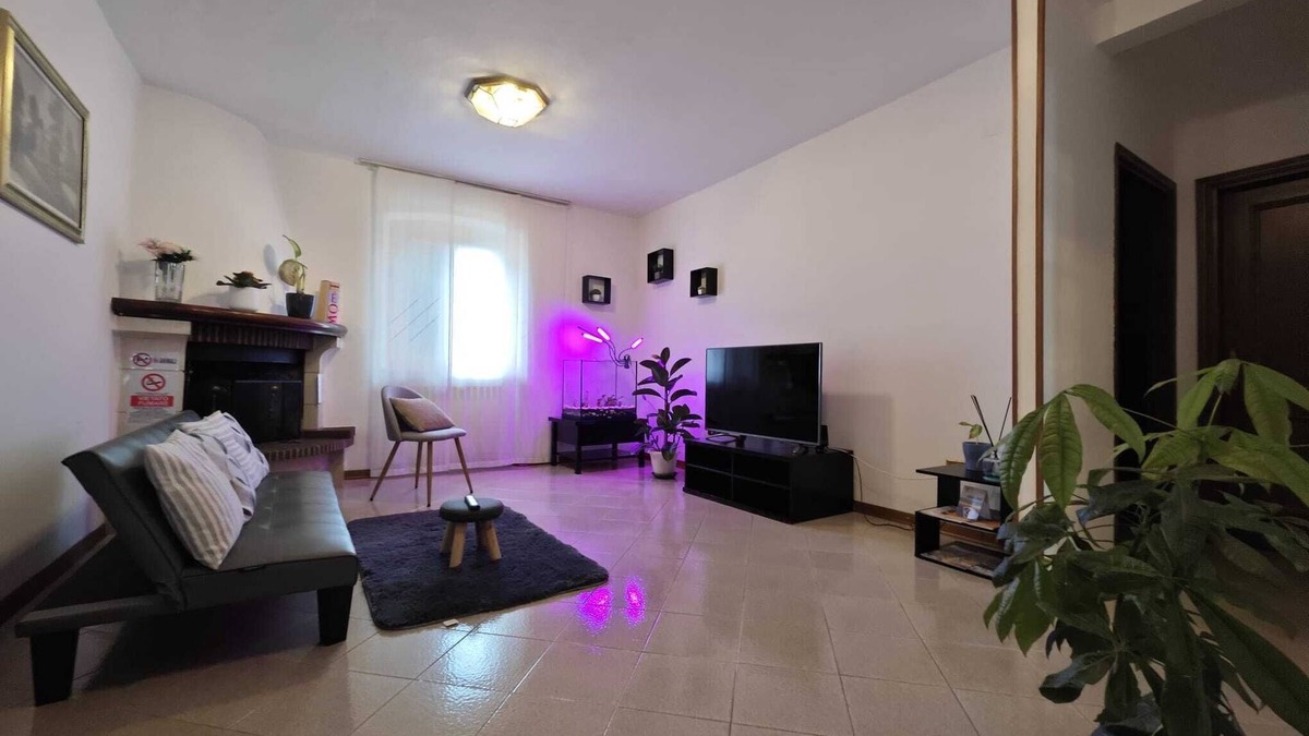 Arezzo Apartment | Charlie's Home B&B-Private Parking-Arezzo Trade Fairs and Congresses-Historic Center