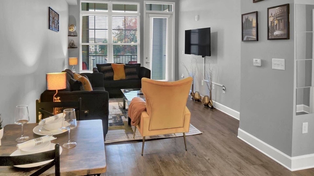 Paw Creek Condo | Charlotte Serene|LONG TERM STAYS WELCOME |MINS 2 UPTWN|GYM/FREE PARKING