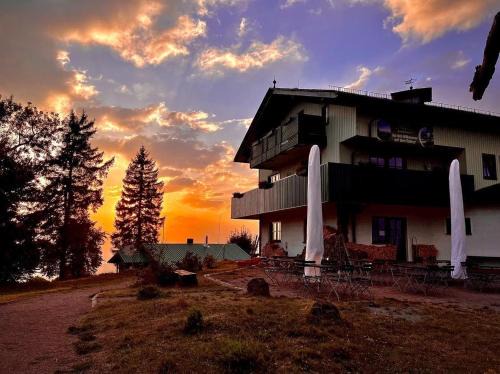 Kuhndorf Hotel | Charlottenhaus