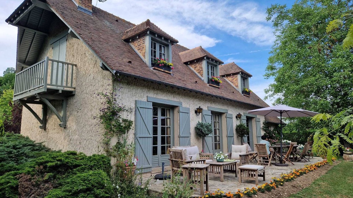Sainte-Genevieve-les-Gasny House | CHARMING HOUSE, quiet, sleeps 9, 5 BEDROOMS/4 BATHROOMS - 3mn GIVERNY